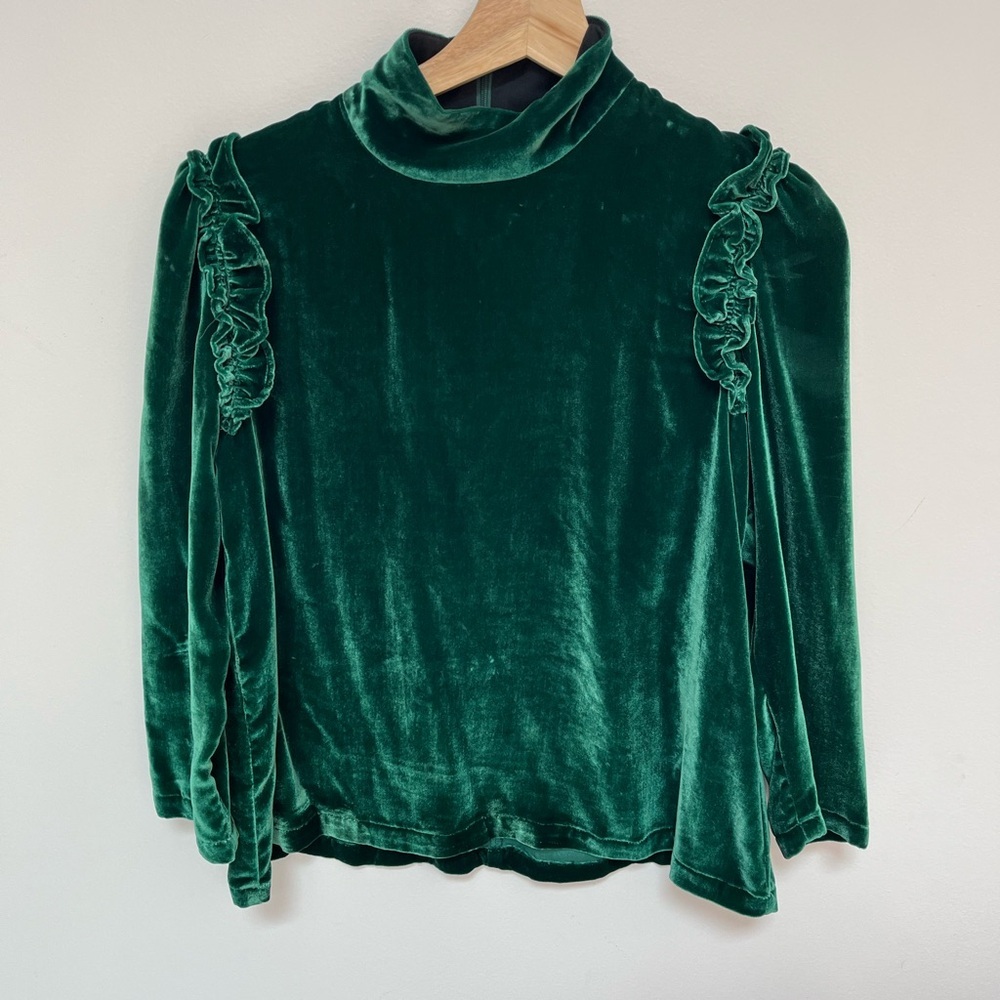 Sezane Elegant Green Velvet Top size 38
